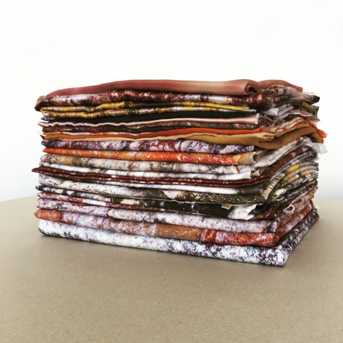Folded Installation: Rieseln & Folds of stone - Nicole Krenn